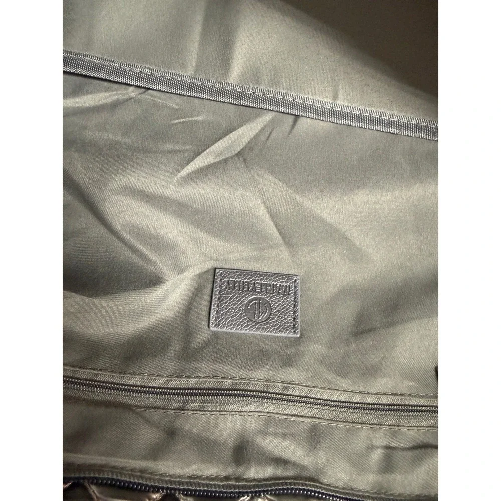 Marleylilly Quilted Weekender Bag Metallic Gunmetal Gray Puffer Travel Tote NWT
